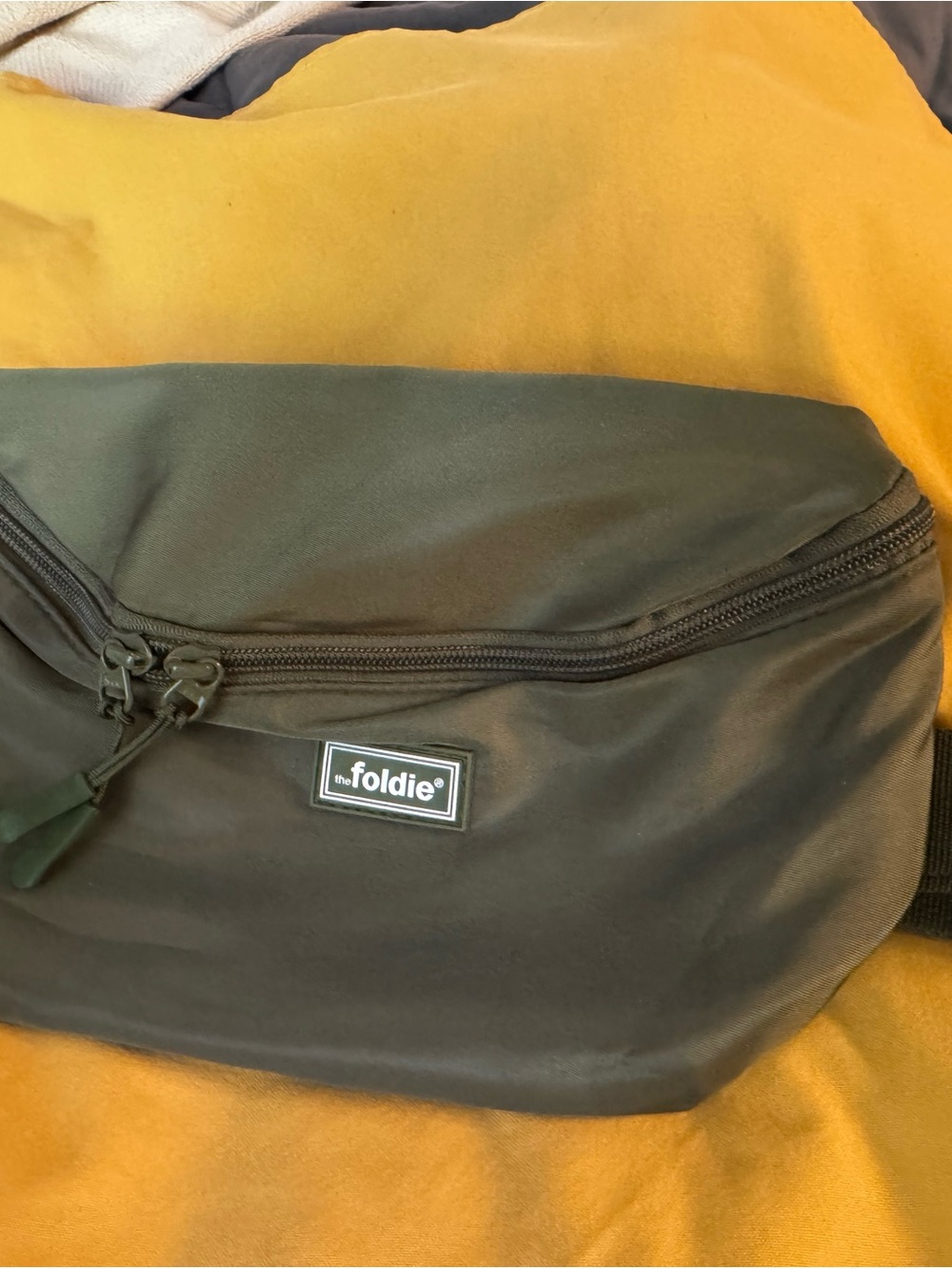 Foldie Green Crossbody/belt bag